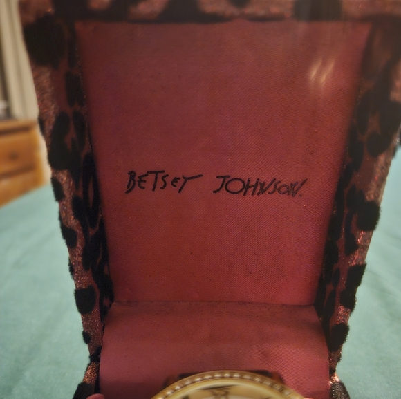 Besty Johnson watch - Picture 5 of 6